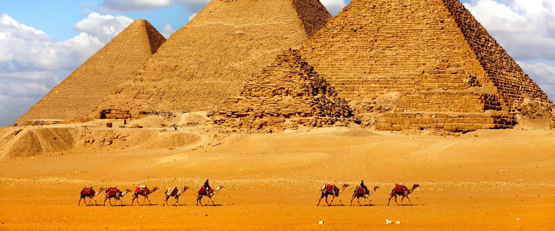 Exploring the Great Pyramids of Giza